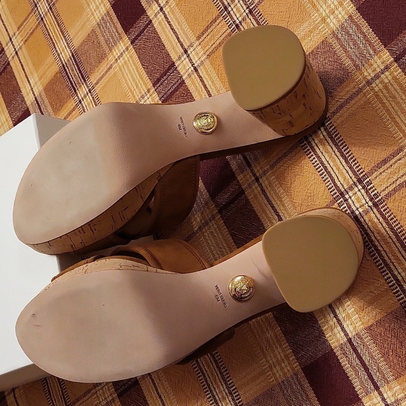 🆕️Veronica Beard Dory sandals, caramel - Picture 6 of 12